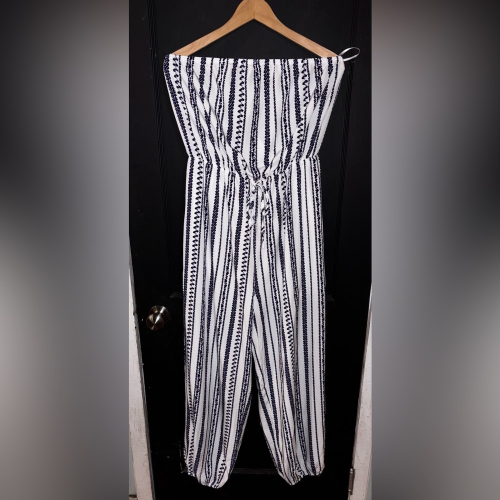 SHEIN White and Navy Floral Striped Strapless Jumpsuit Elastic Ankle XL NWT - Picture 1 of 5